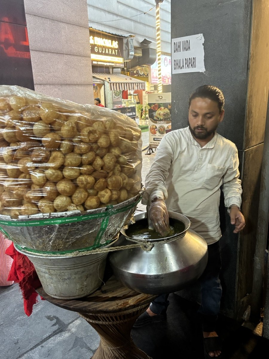 Bhalla Papri at Phuchkawala